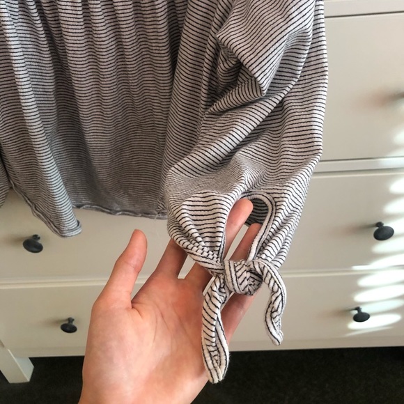 Free People Off the shoulder top - Picture 3 of 3